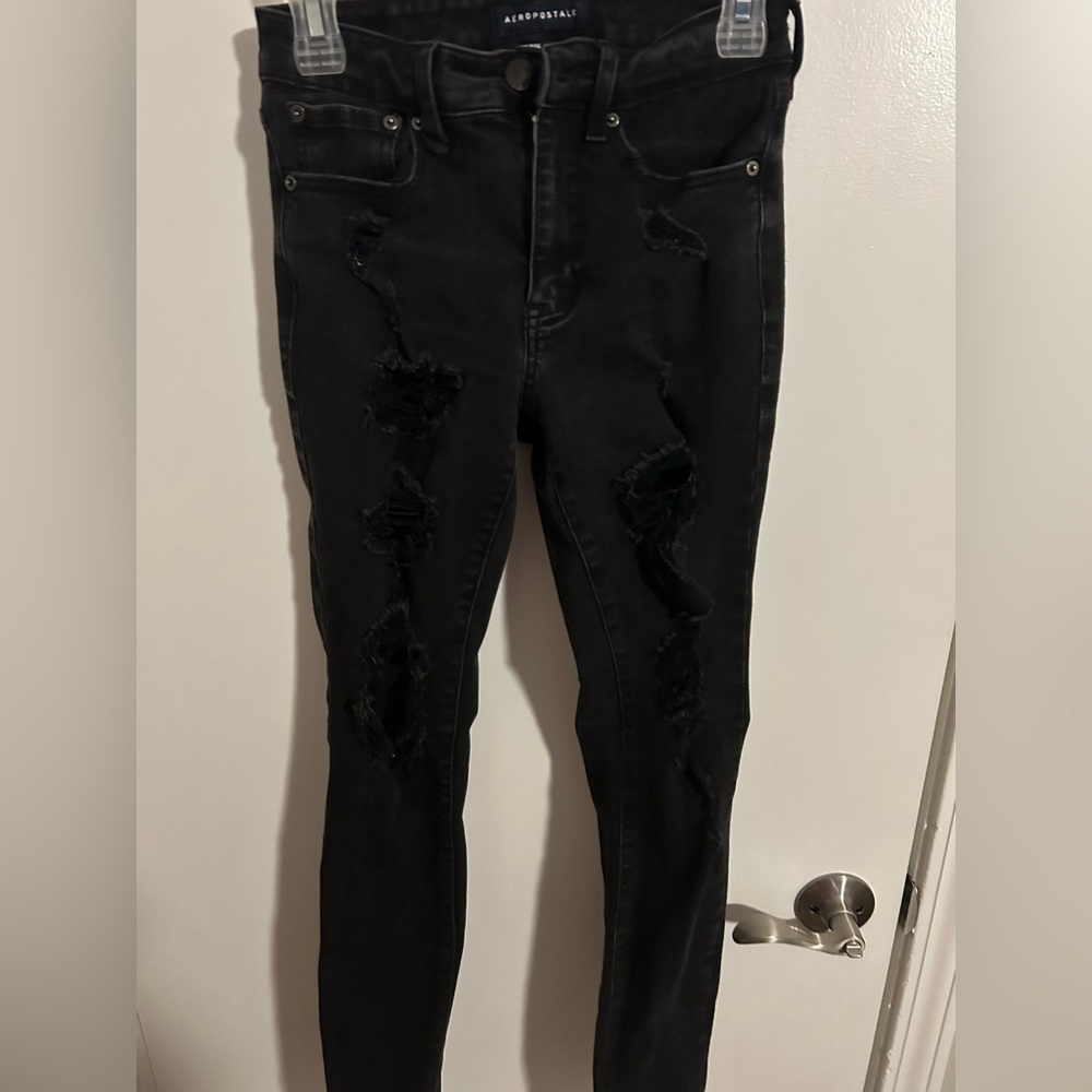 Size 4. High rise jegging.
